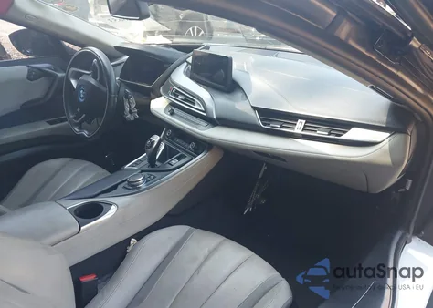 2016 BMW I8 z USA, uszkodzony, nr VIN WBY2Z2C51GV676213